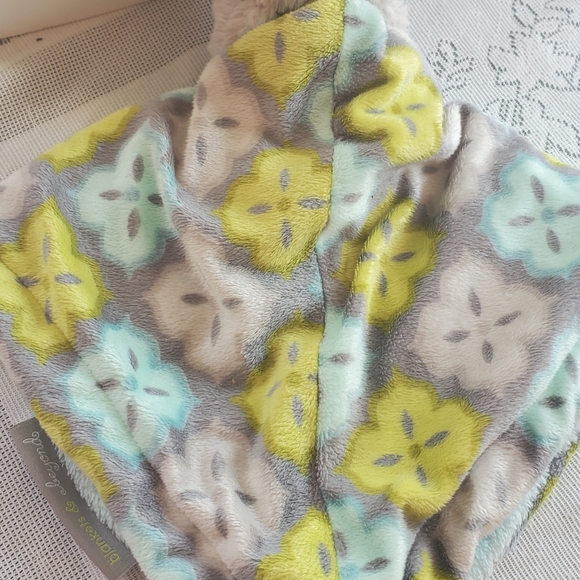 Blankets & Beyond Blue Gray Teddy Bear Plush Baby Security Lovey Grey Soft Toy - Picture 4 of 7